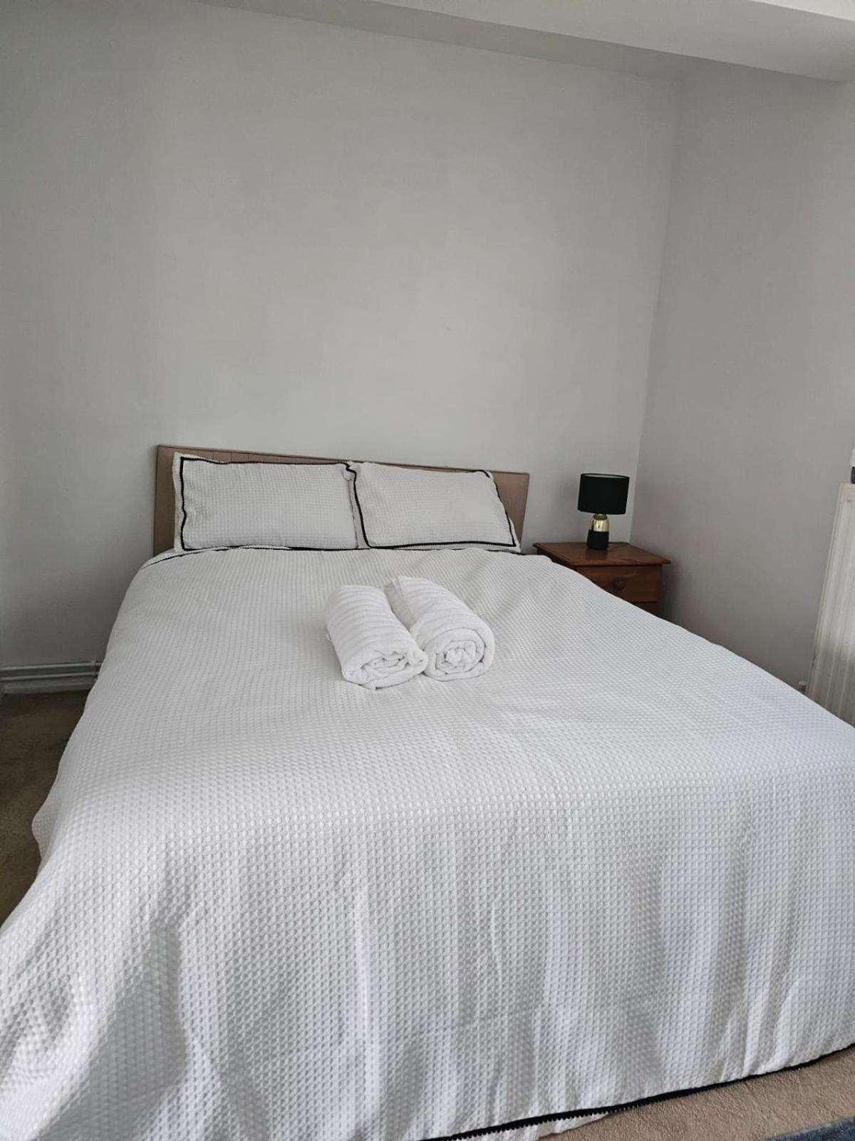 Holiday Apartment Лондон Екстер'єр фото